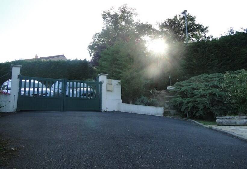 بنسيون La Maison Provençale