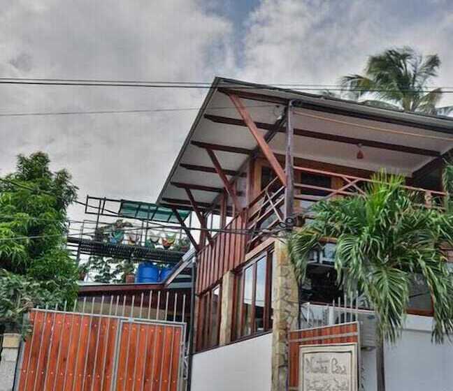 פנסיון Nuestra Casa