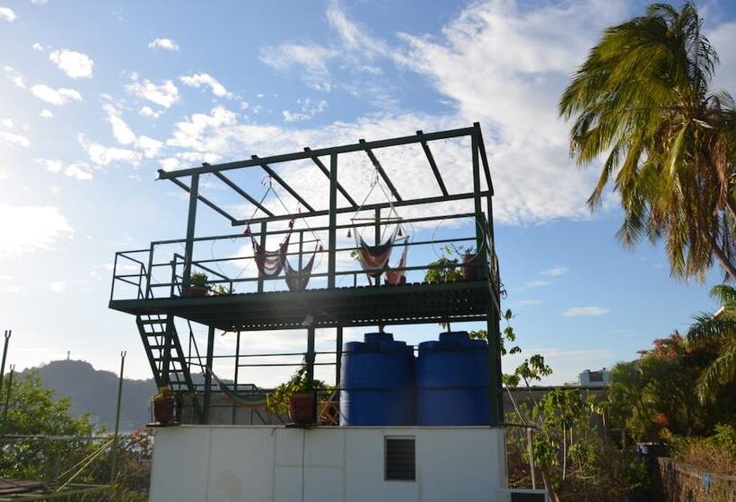 פנסיון Nuestra Casa