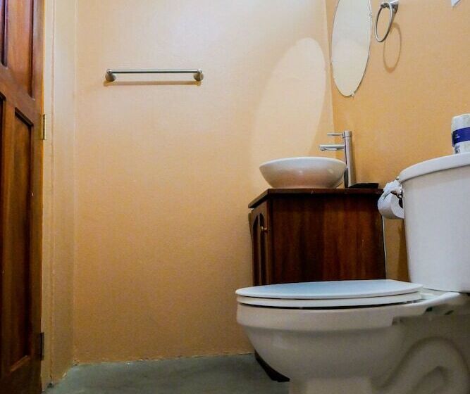 פנסיון Nuestra Casa