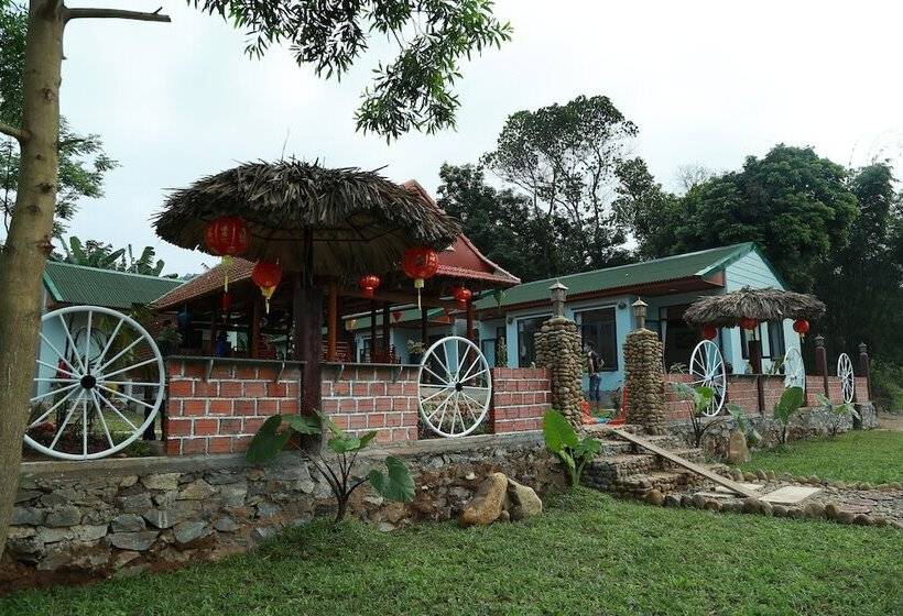 پانسیون Son River House