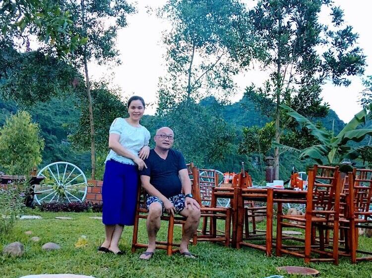 پانسیون Son River House