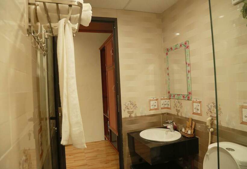 پانسیون Son River House