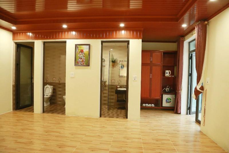 پانسیون Son River House