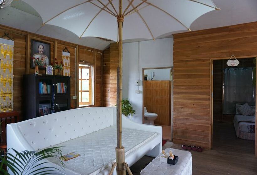 Пансион The Diamond Lannara Swiss Valley