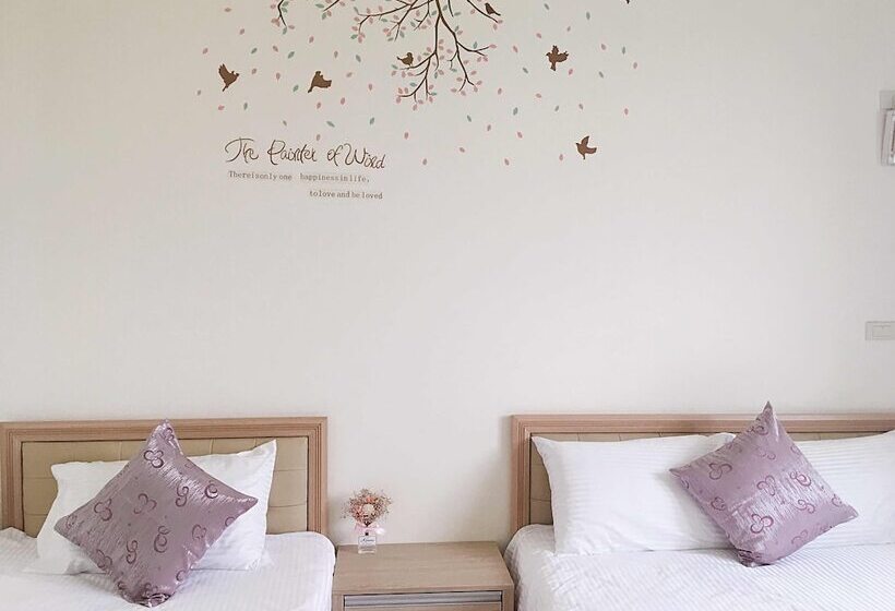 پانسیون White House