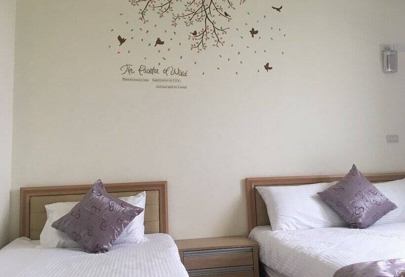 پانسیون White House