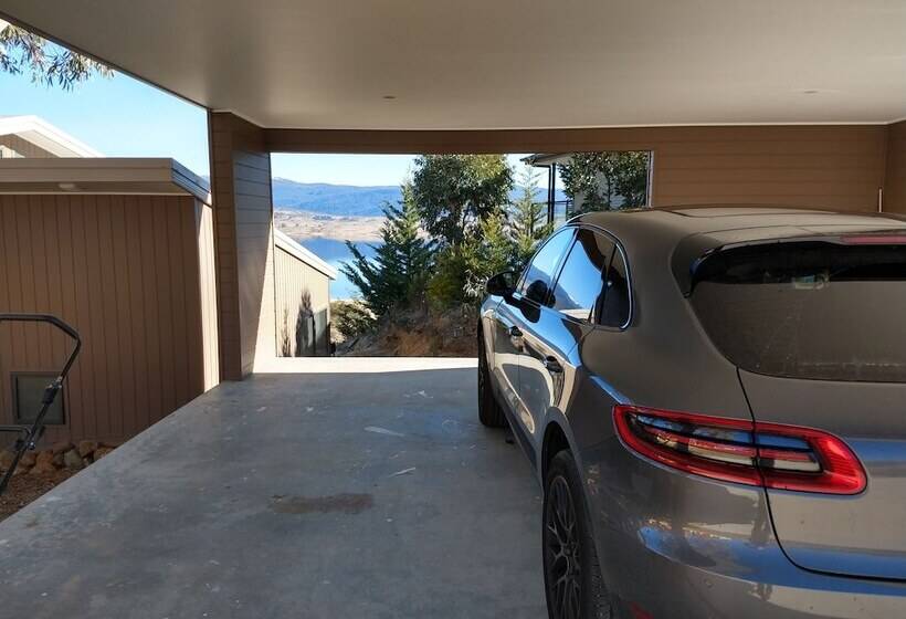 ペンション Willow Bay Lodge