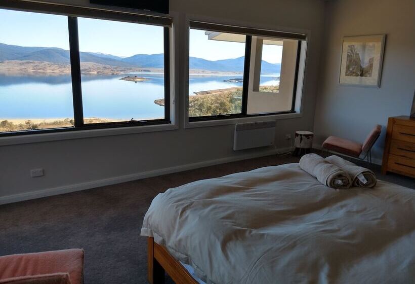 ペンション Willow Bay Lodge