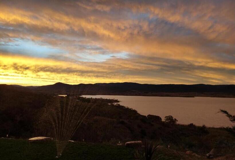 ペンション Willow Bay Lodge