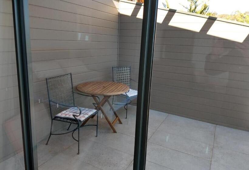 ペンション Willow Bay Lodge