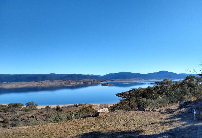 ペンション Willow Bay Lodge
