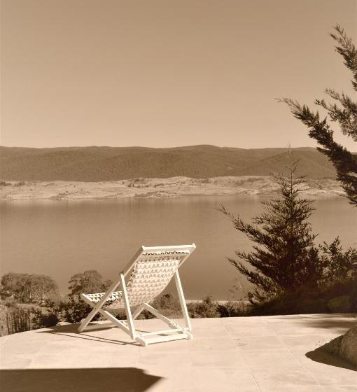 ペンション Willow Bay Lodge