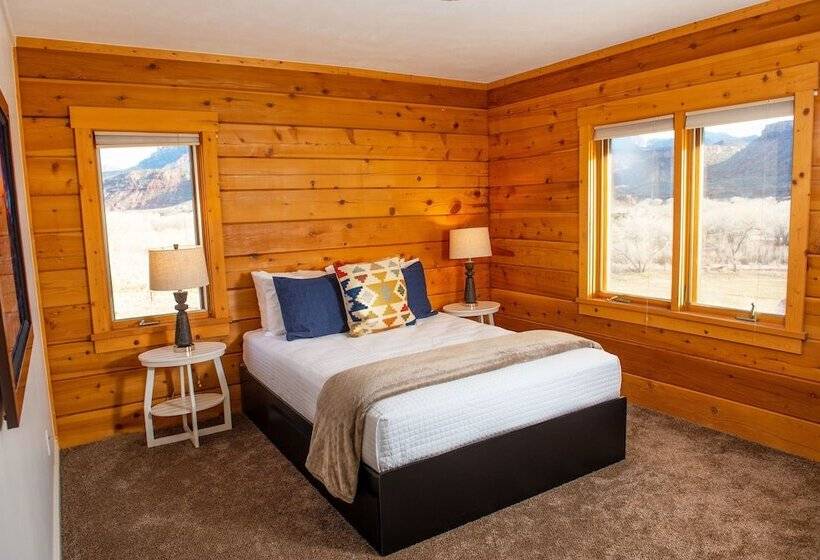 بنسيون Zion Red Rock Cabin