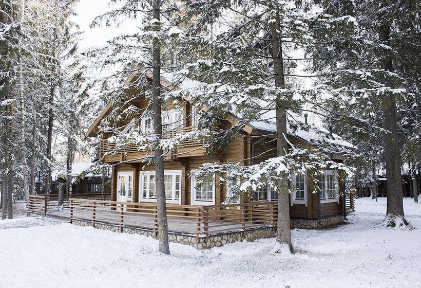 אתר נופש Eco Hotel Izumrudniy Les