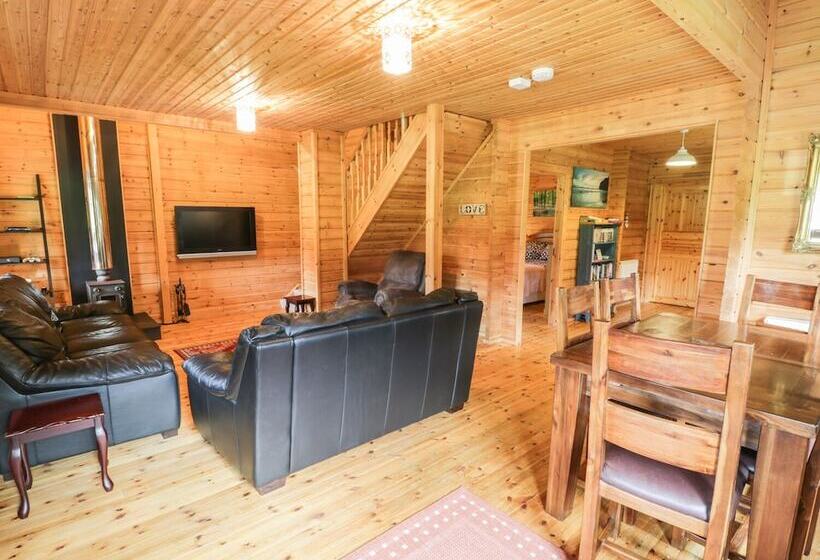 Sunset Lodge 6