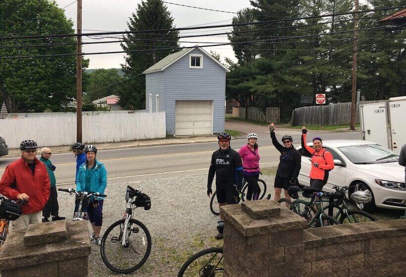 The Levi Deal Mansion Bed & Breakfast