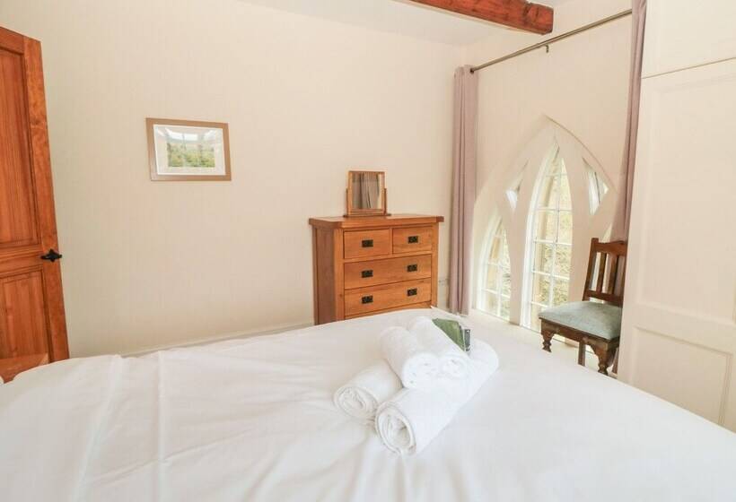 The Old School House