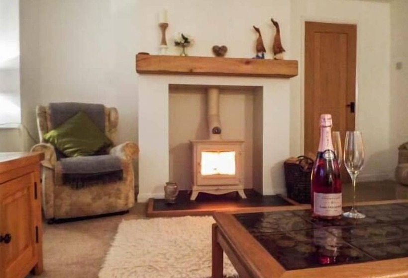 Tyddyn Gyrfa Cottage