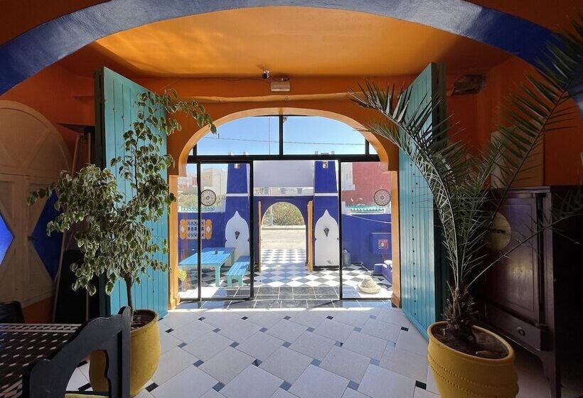 호스텔 Riad Dar Naima Imsouane