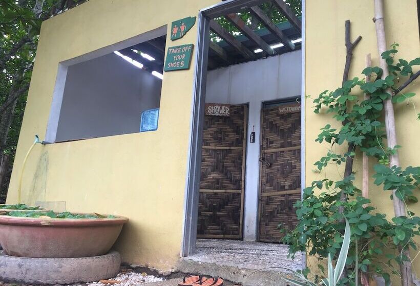 Bakau Hijau Riverlodge   Hostel