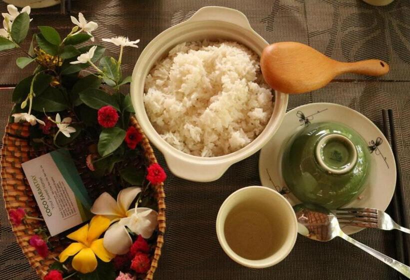 تختخواب و صبحانه Homestay Bentre Coco Lodge