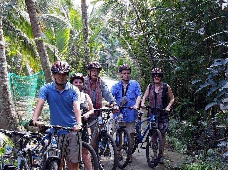 تختخواب و صبحانه Homestay Bentre Coco Lodge