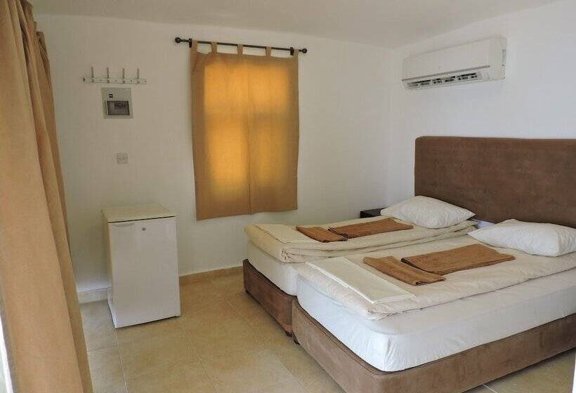 تختخواب و صبحانه Mujib Chalets