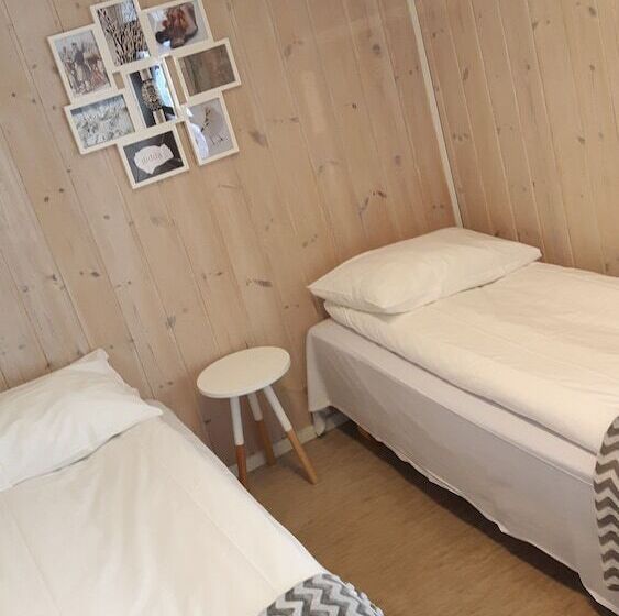 Bed and Breakfast Olderfjord Turistsenter