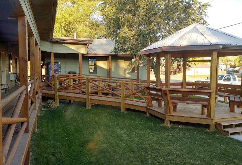 مبيت وإفطار Sagebrush Inn And Suites