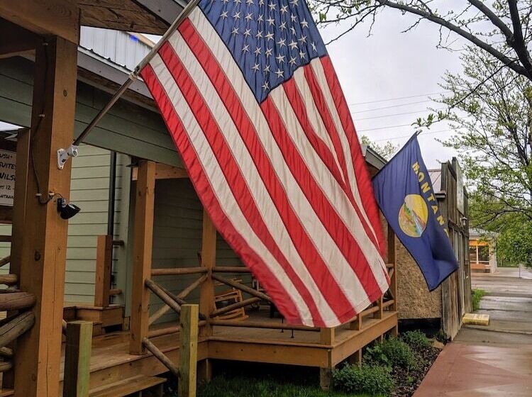 مبيت وإفطار Sagebrush Inn And Suites