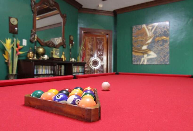 تختخواب و صبحانه The Wilsons  Shangrila