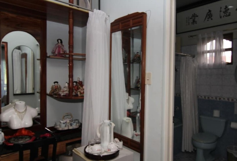 تختخواب و صبحانه The Wilsons  Shangrila