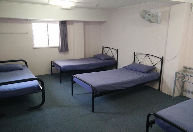 Cairns Girls Hostel