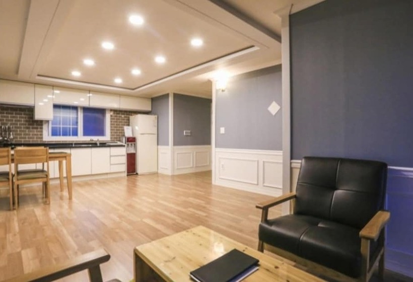 Cheongju Okhwayongsojelpyeong Pension