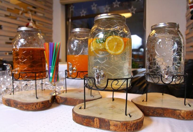 Eco Hotel Romanov Les