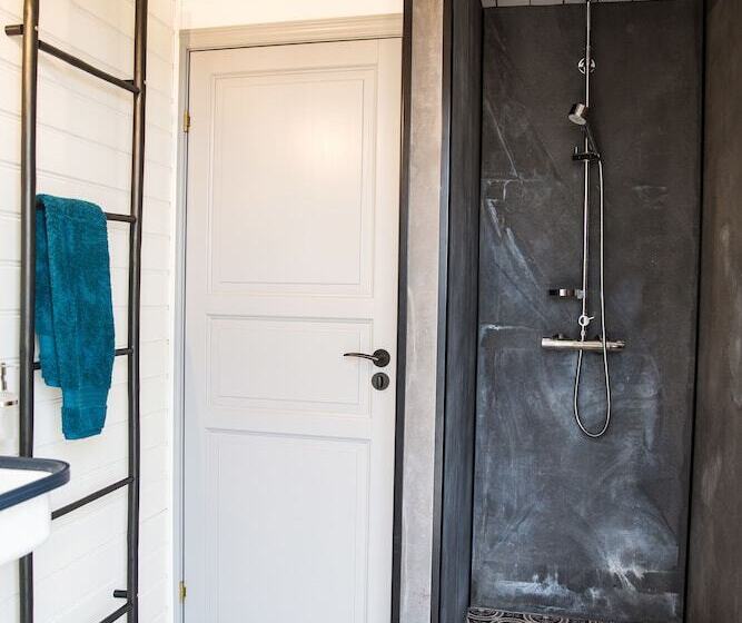 Gullfoss & Geysir Luxury Cabin