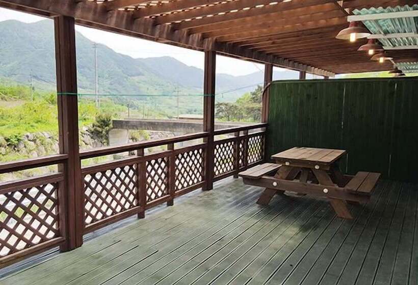 Hadong Sansuae Pension