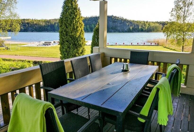 Hjortö Stugor & Stockhus