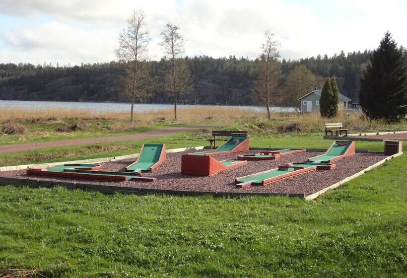 Hjortö Stugor & Stockhus