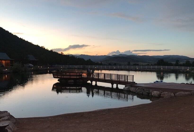 Holmstead Ranch Resort