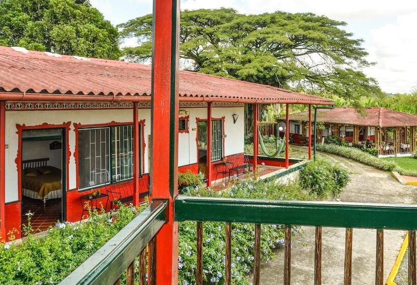 Hostal Portal Del Samán