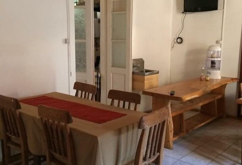 Hostal Rocas Del Maule