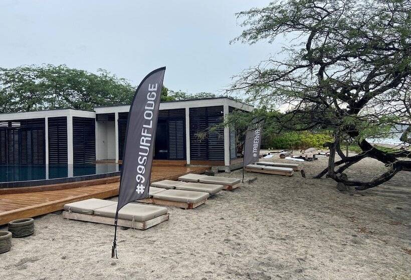 فندق 99 Surf Lodge