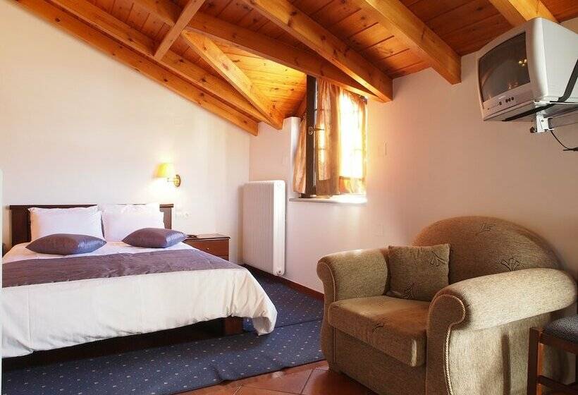 ホテル Archontiko Tzoumerkon