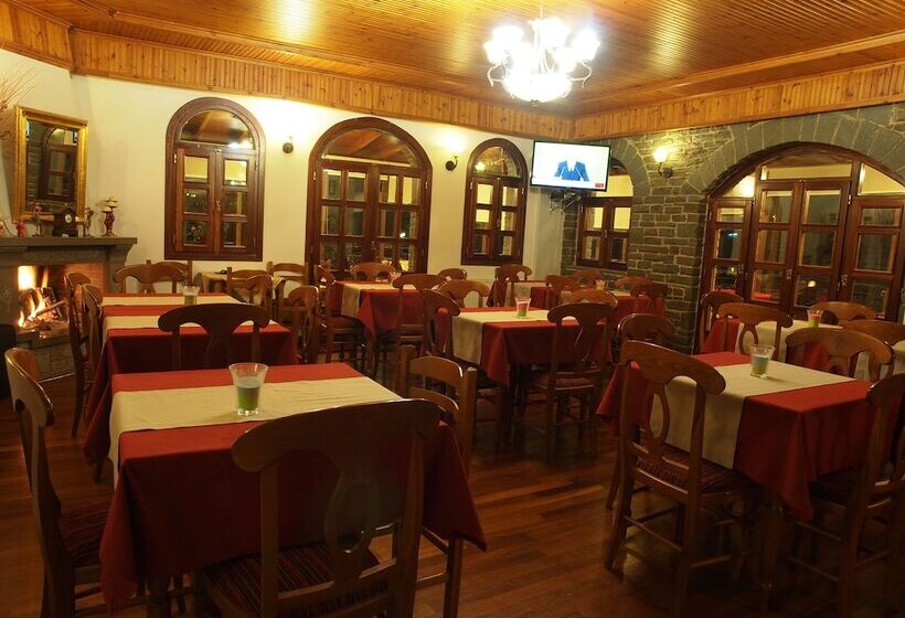 ホテル Archontiko Tzoumerkon