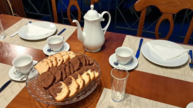 ホテル Archontiko Tzoumerkon