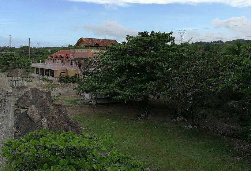 هتل Beachview Pink Lodge