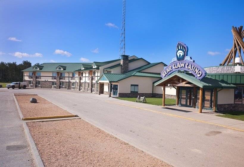 فندق Bear Claw Casino &