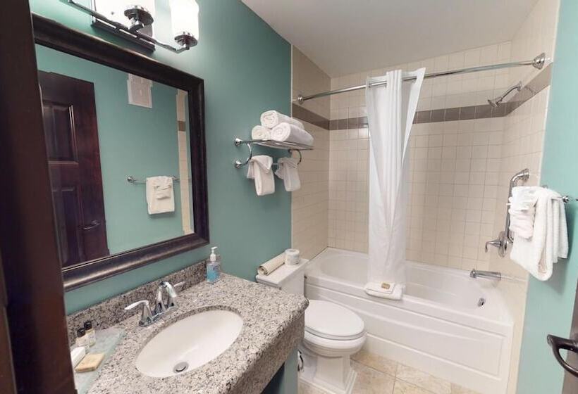 فندق Bear Claw Casino &